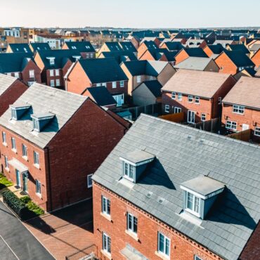 ‘First drop’ in house rent prices since before pandemic – but not for London