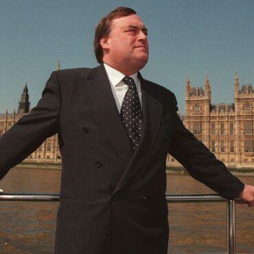 PM hails ‘legendary’ John Prescott ahead of Hull funeral