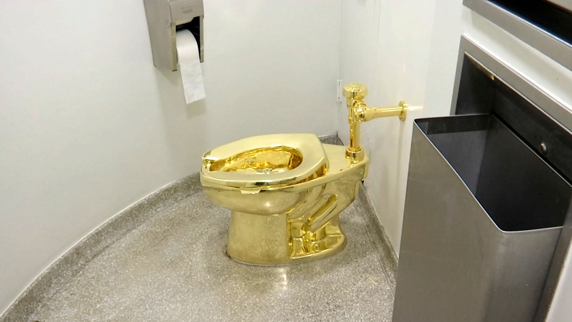 £4.75m toilet ‘used by defendant at Blenheim Palace day before it was stolen’