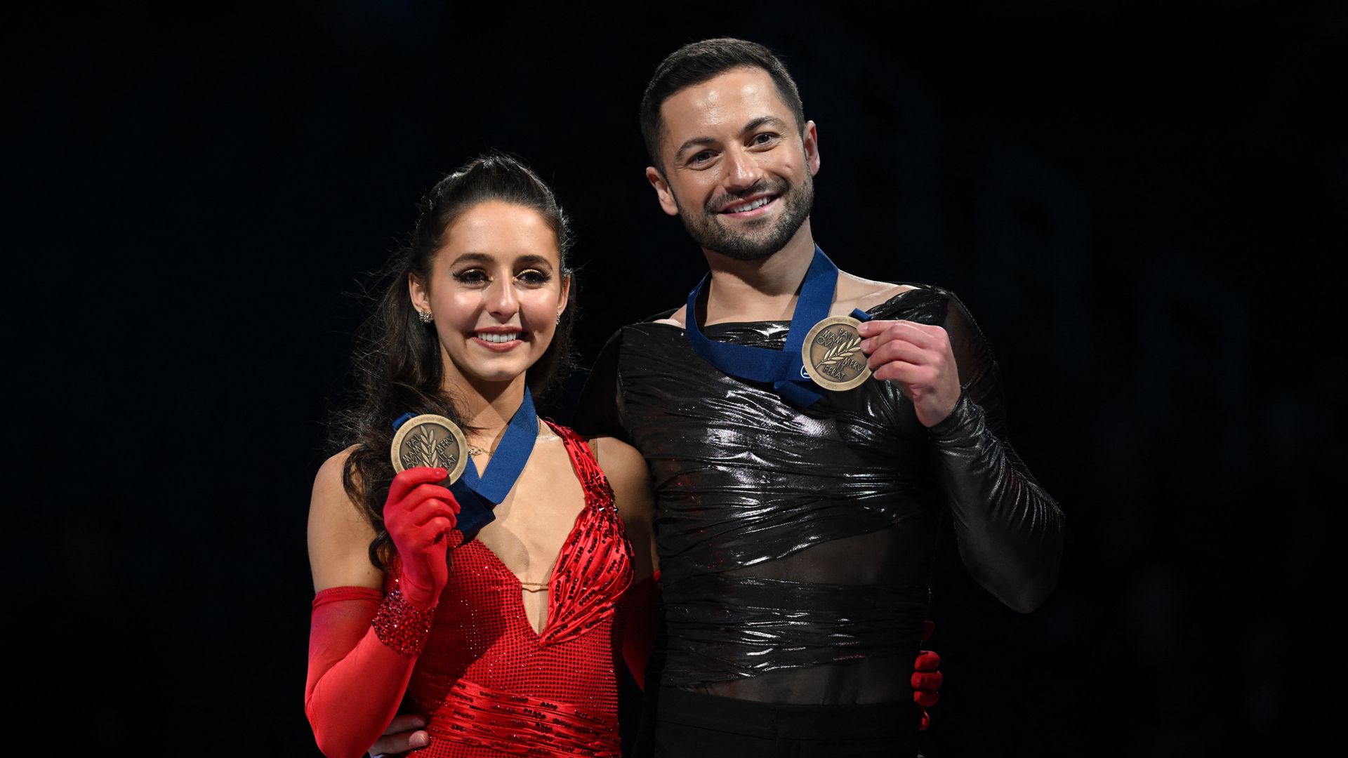 Britain gets first world figure skating medal since 1984