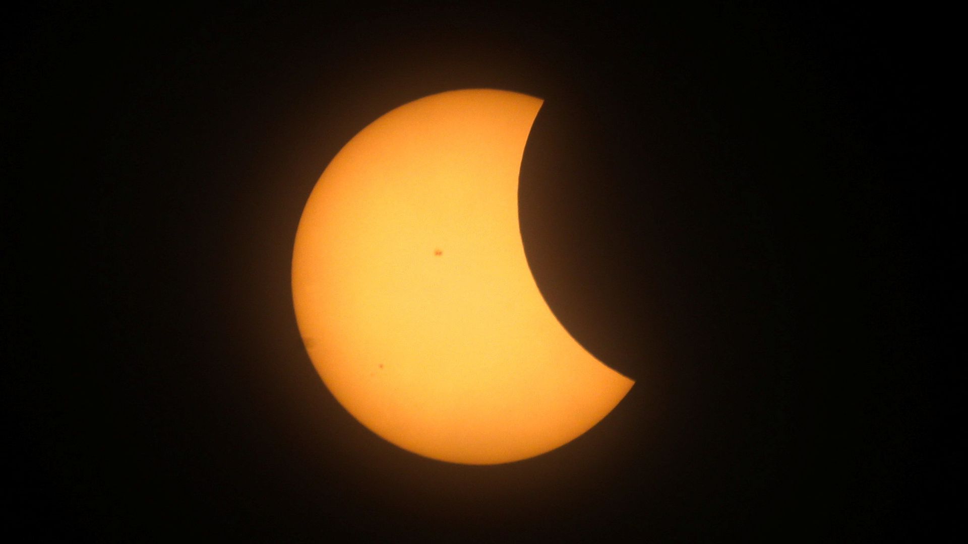 How to see the partial solar eclipse from the UK this weekend