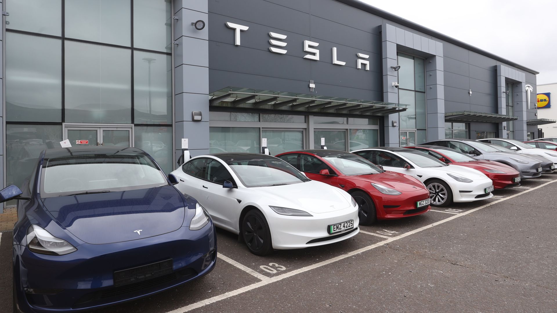 Vandals damage Tesla cars – as windows smashed and wing mirrors broken