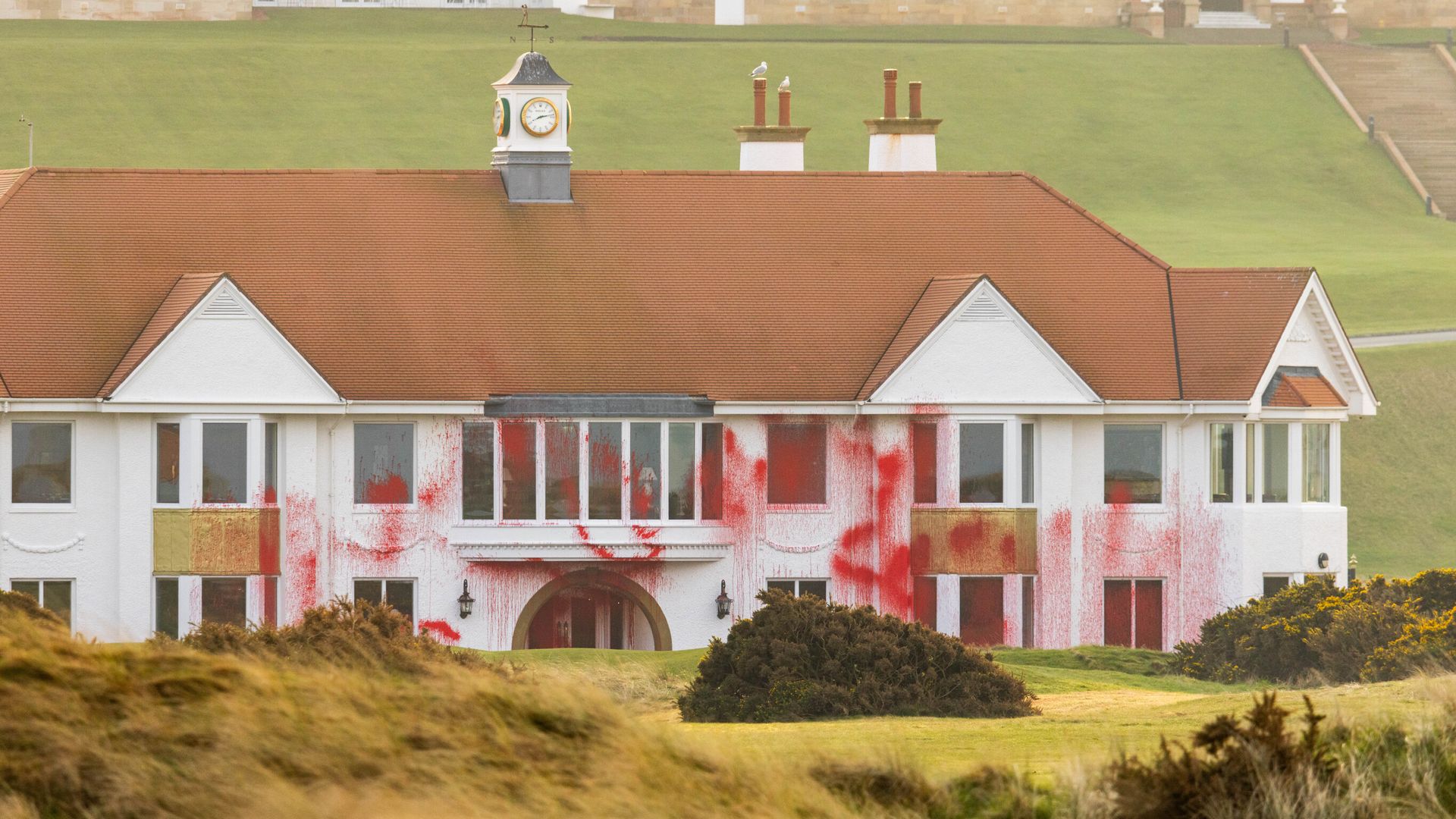 Man arrested after Trump’s Scottish golf course damaged