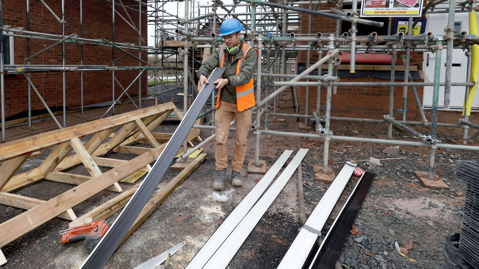 Ares and Farallon eye control of builders’ merchant IBMG