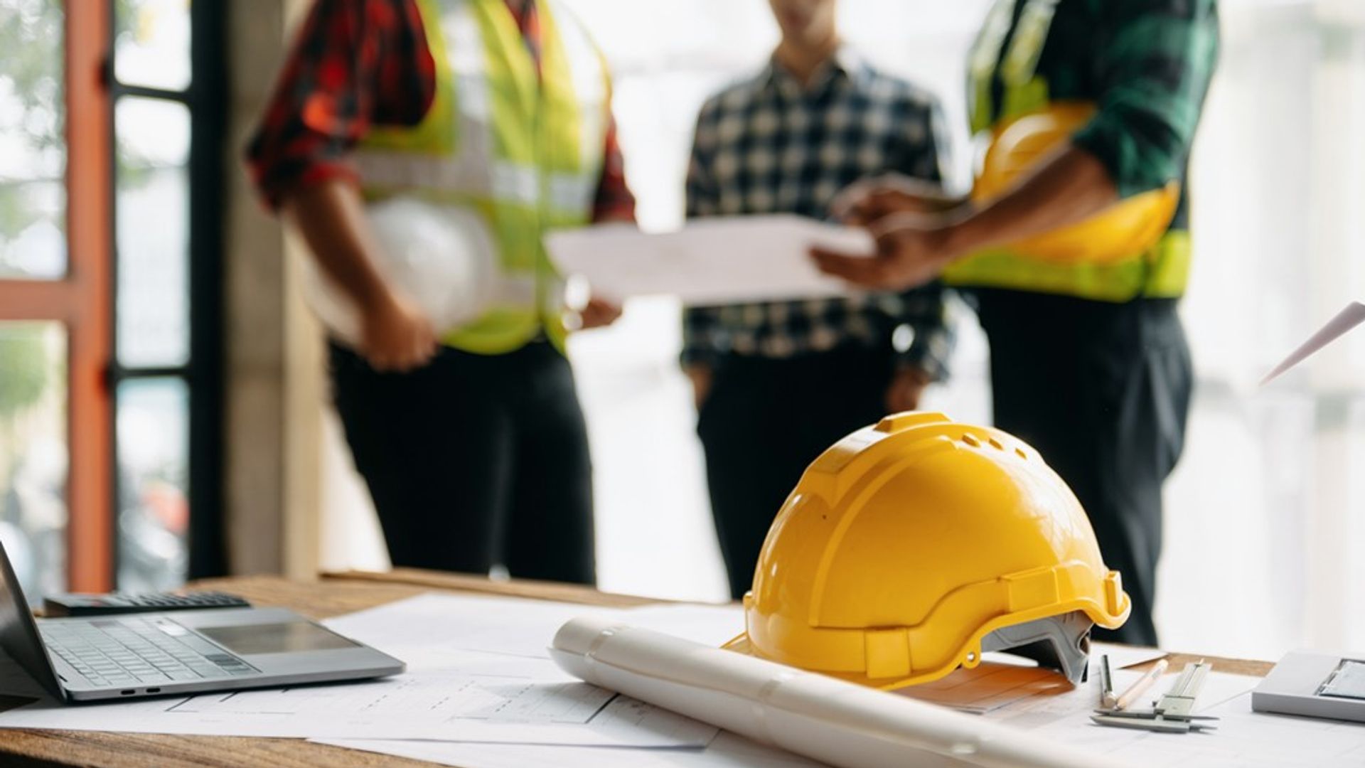 ‘I paid a builder £500 and they ghosted me’