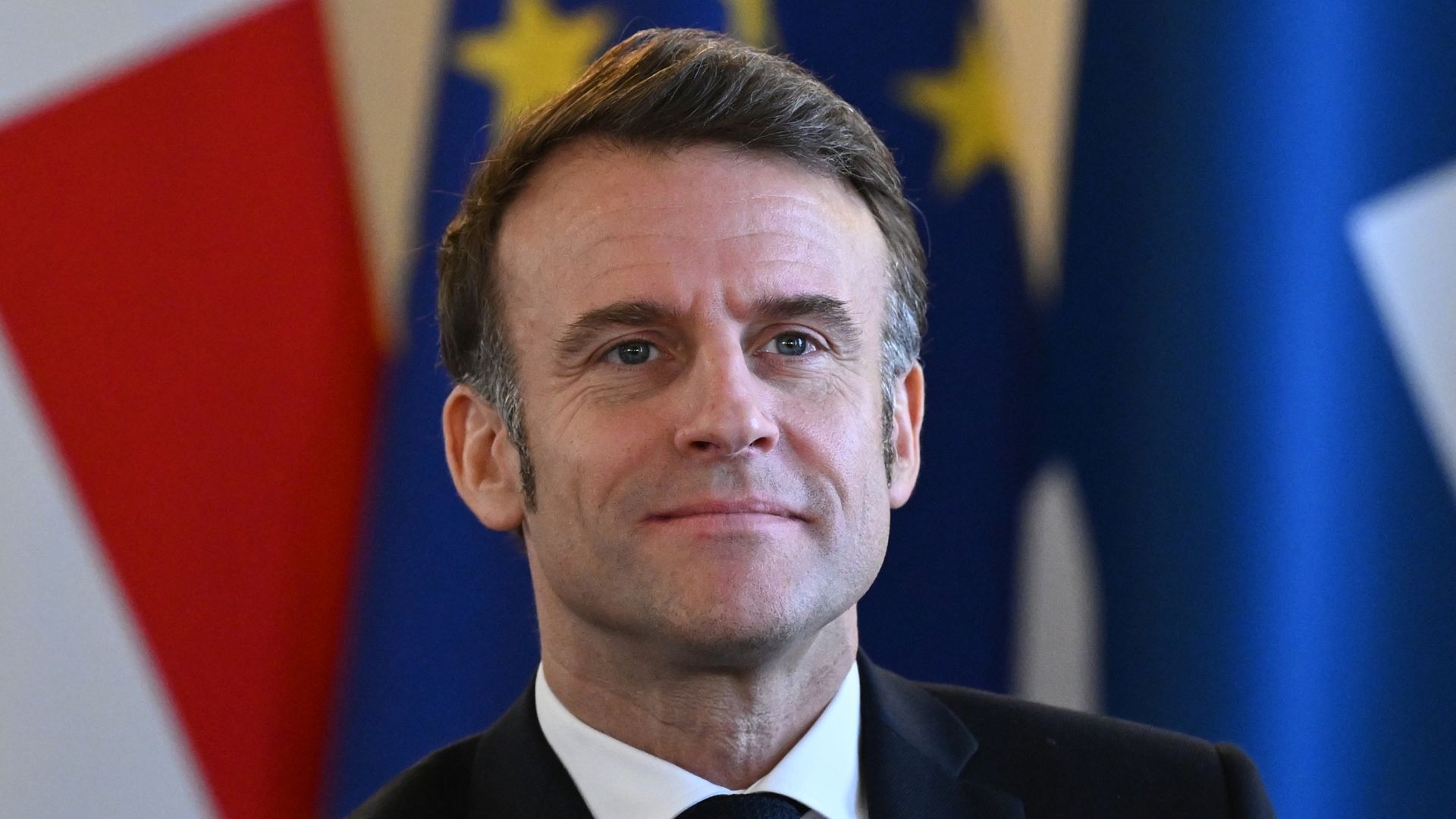 Macron to beat Trump to UK state visit – report