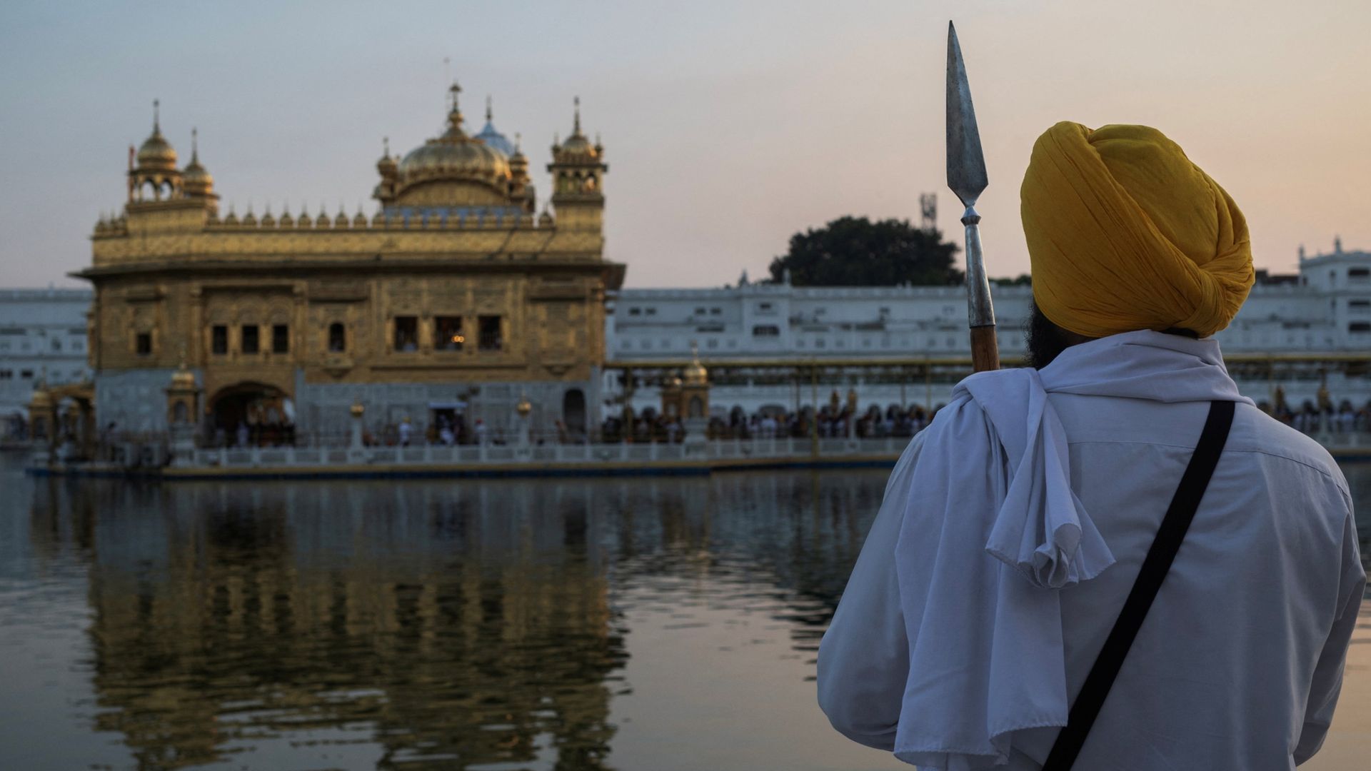 More than 400 Sikh groups call on Starmer to launch ‘promised’ inquiry on Golden Temple massacre