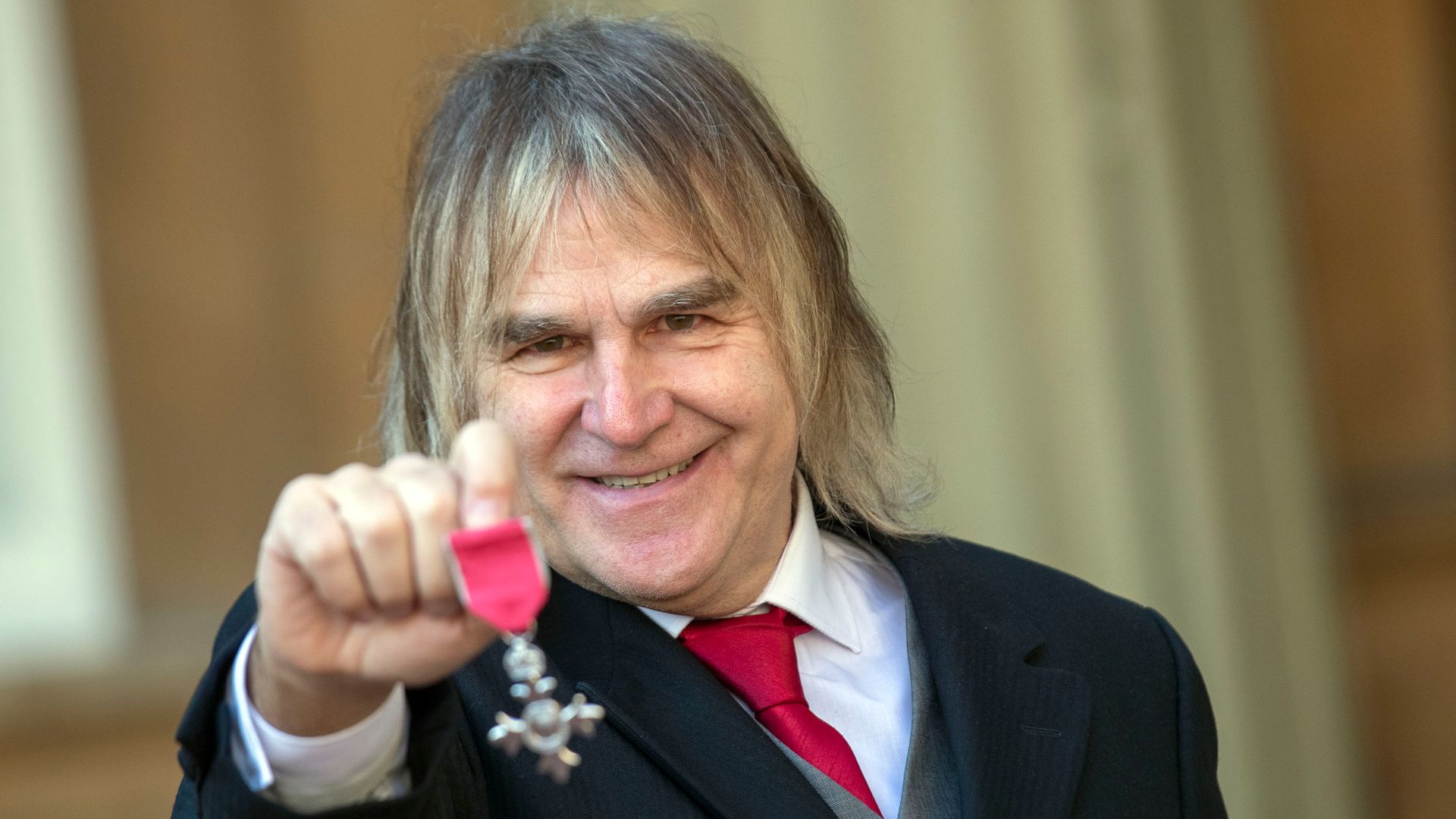 The Alarm frontman dies aged 66