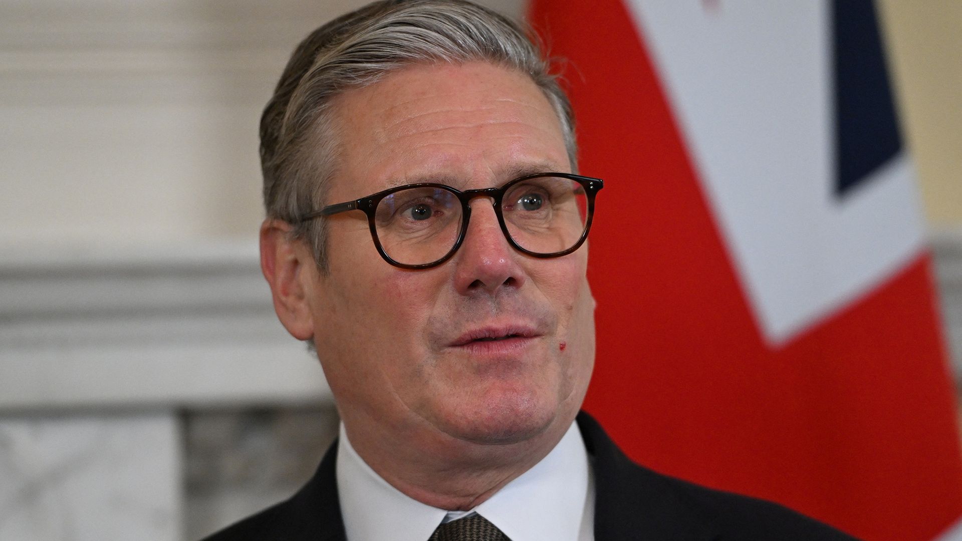 Starmer pledges to shelter UK companies from Trump tariff ‘storm’