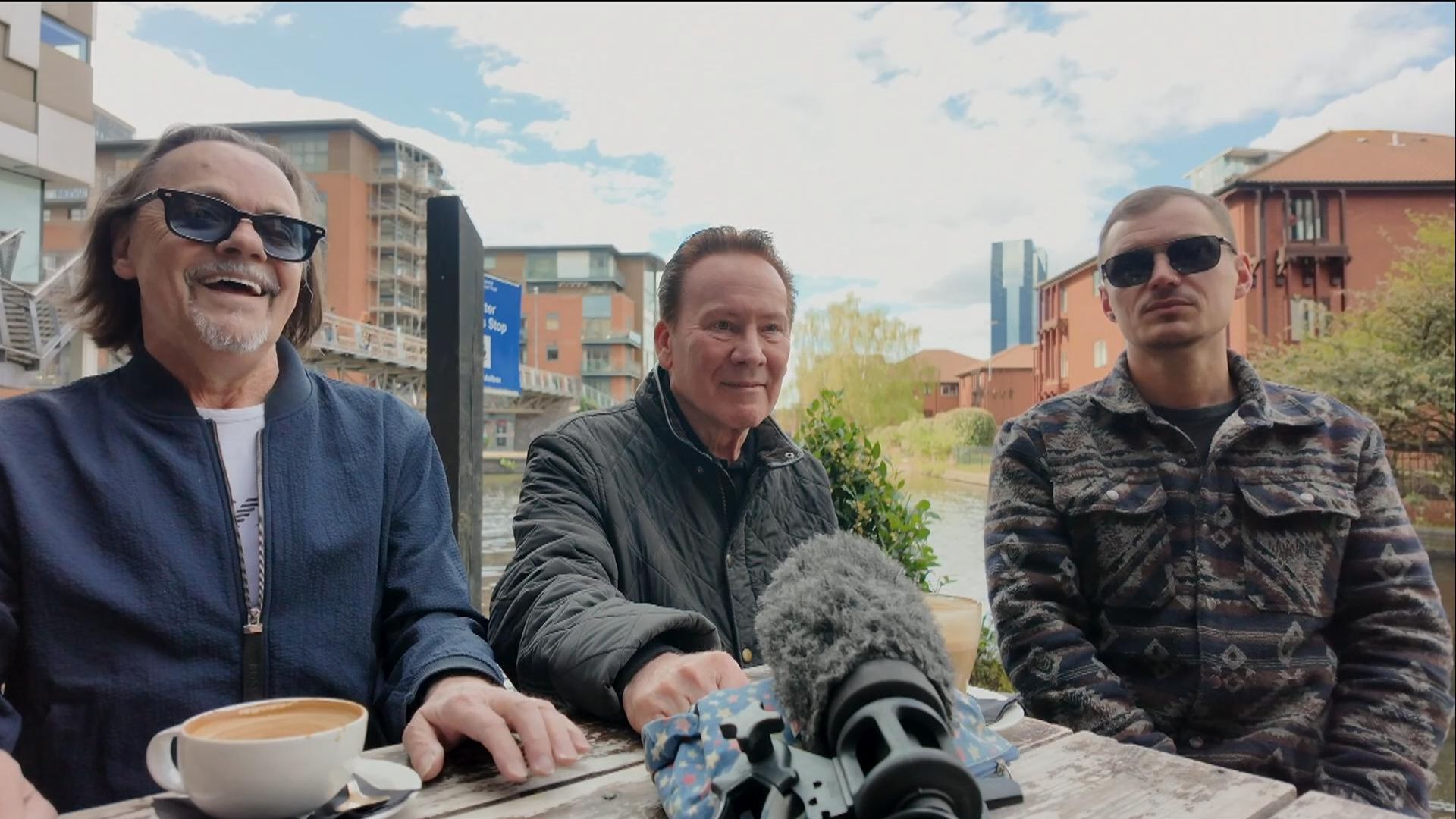 UB40 say striking bin workers ‘shouldn’t give up’