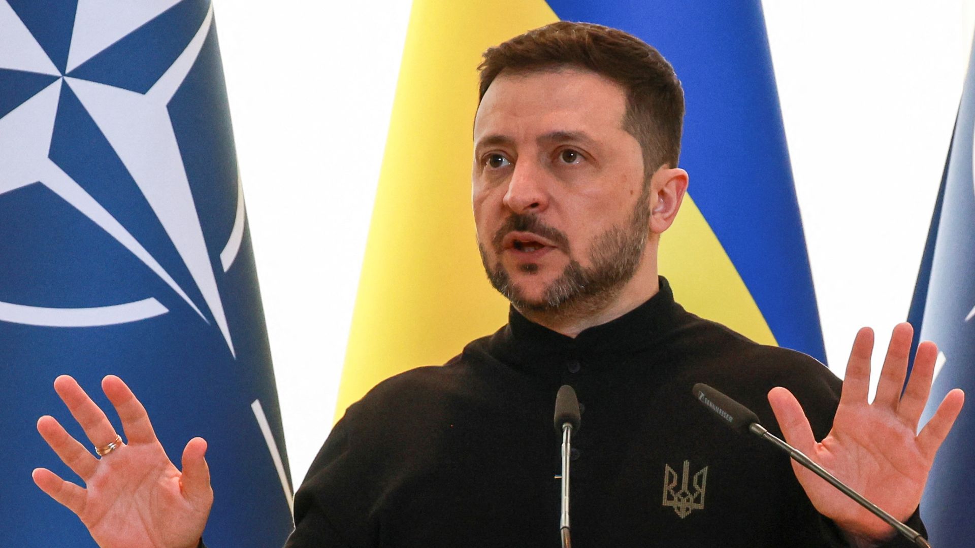 Starmer backs ‘full ceasefire’ after Zelenskyy call – as Putin says he is open to bilateral talks