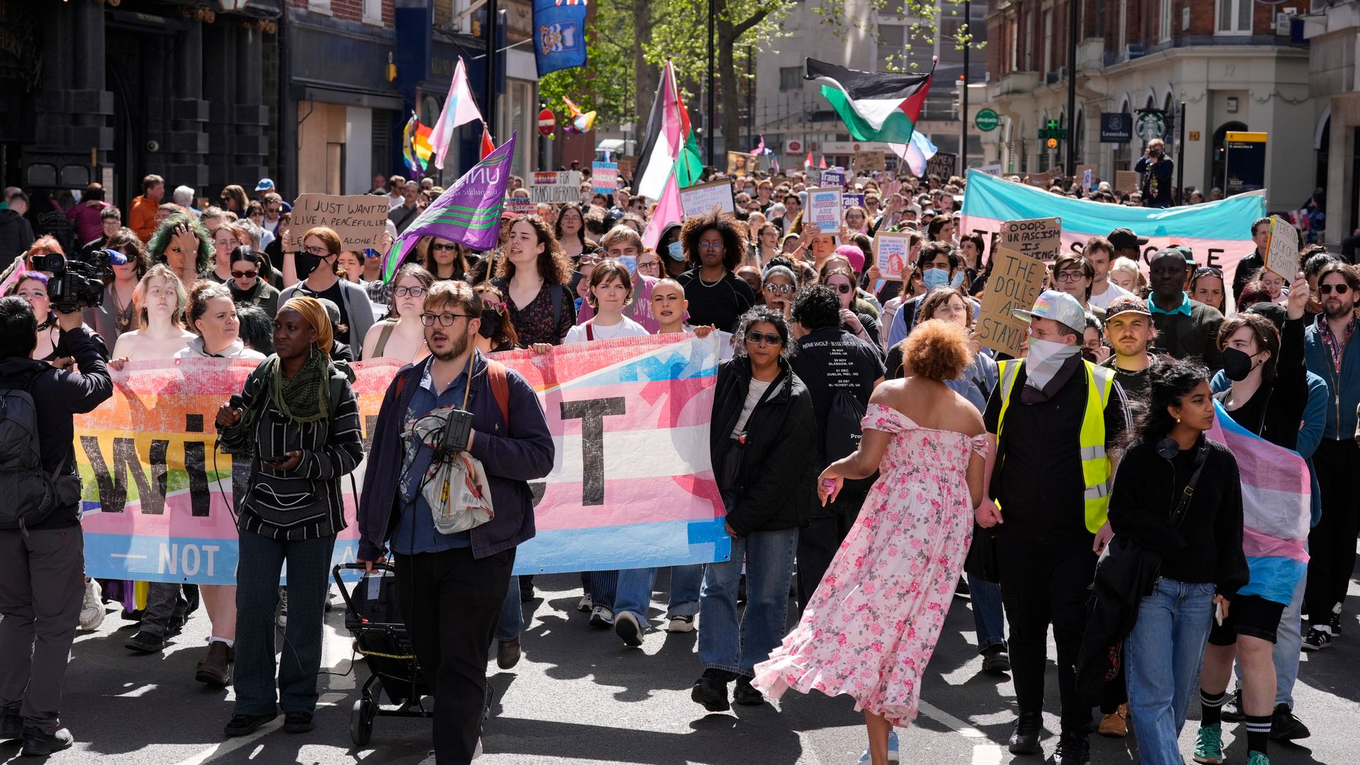 Labour WhatsApps on Supreme Court ruling point to future tensions on trans issues
