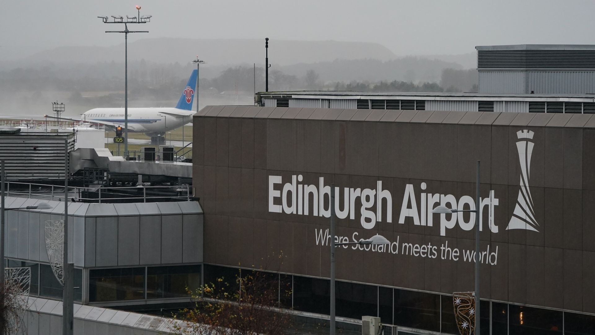 Union warns summer holiday strike action looms at airports