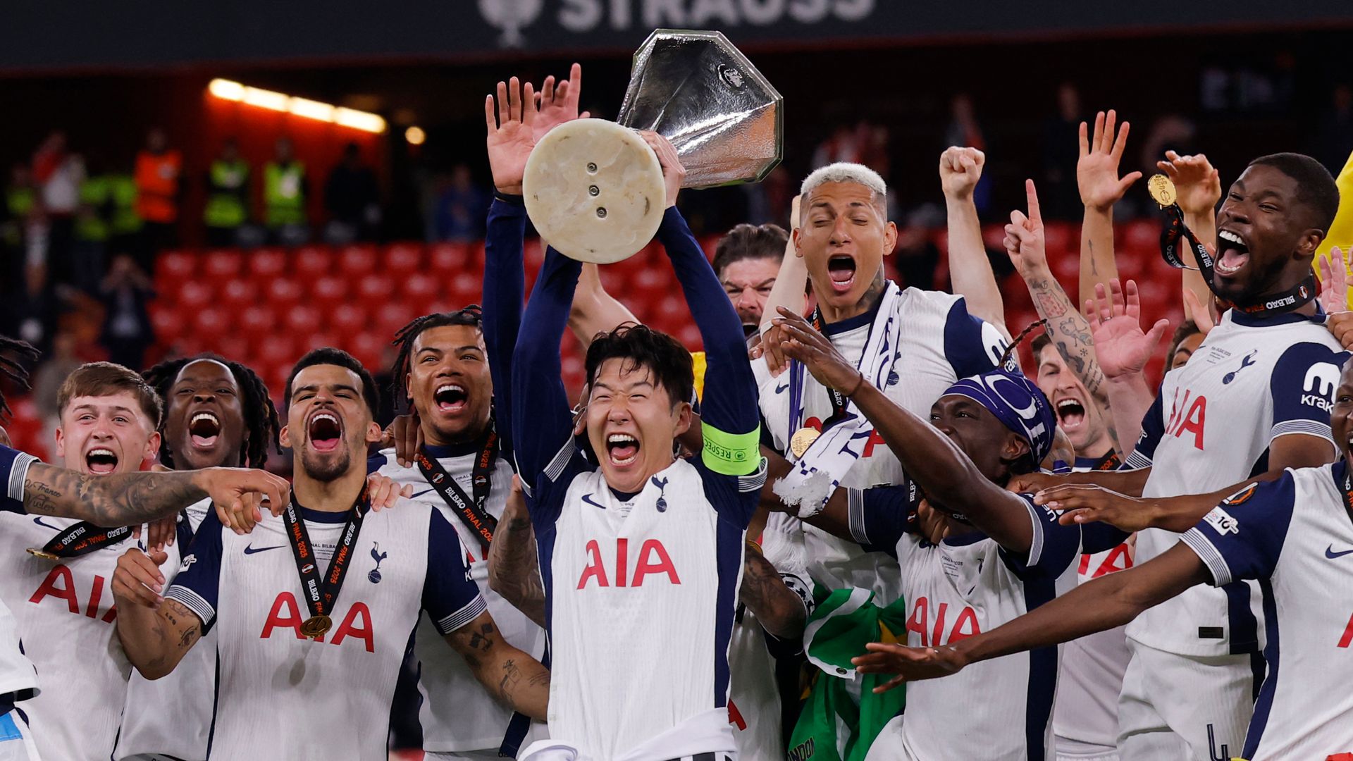 Spurs beat Man Utd to win Europa League