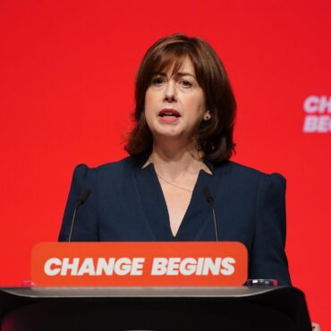 Conservatives call for Labour MP to resign after grooming gangs comment