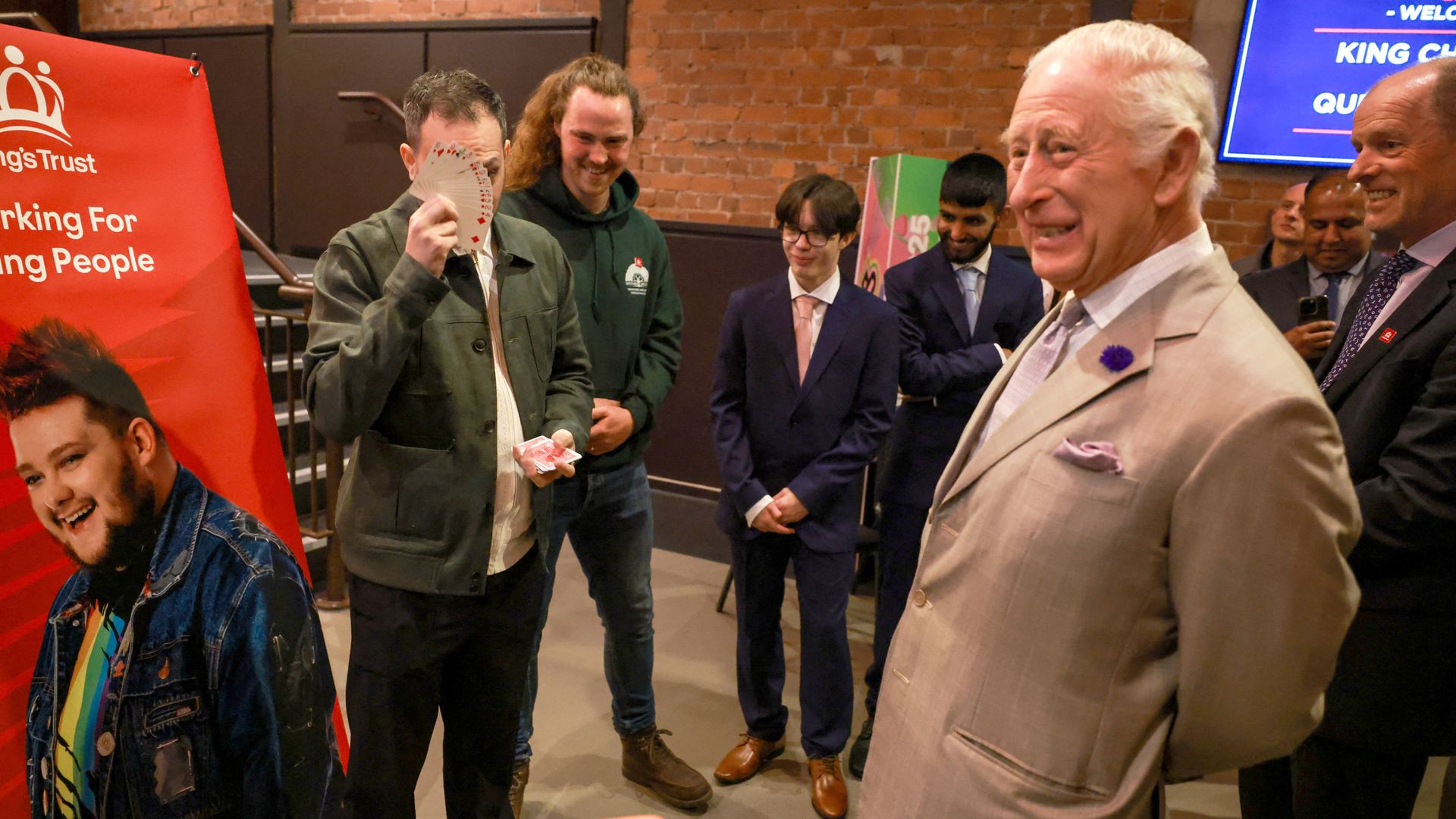 King ‘flabbergasted’ by magician’s money trick