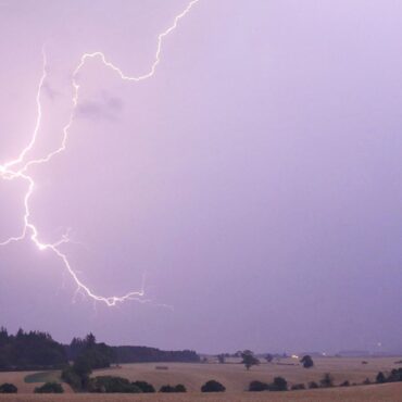 Thunderstorm warning includes risk of intense downpours and frequent lightning