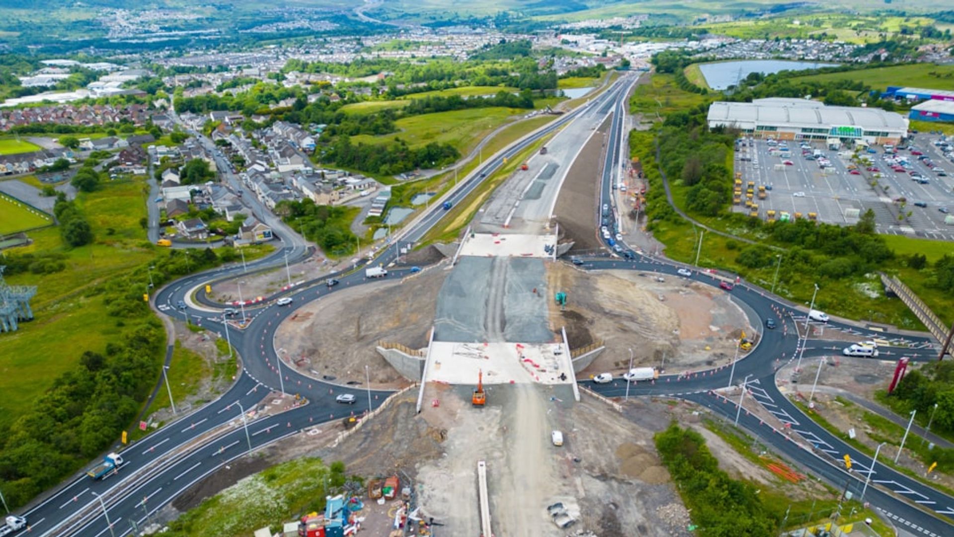 Heads of the Valleys Road: Dual carriageway officially opens after 23 years of upgrades