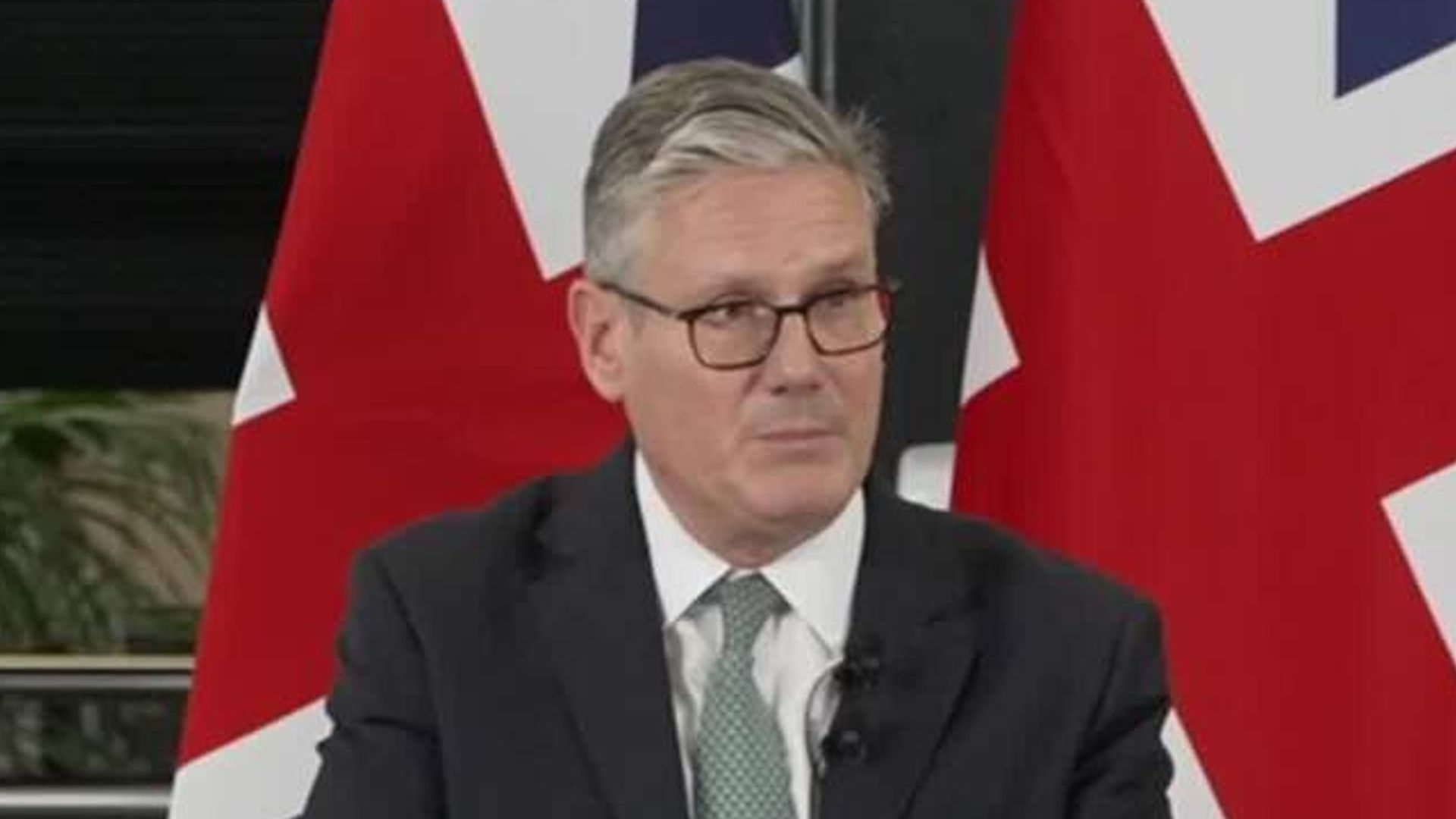 Starmer defends suspending rebel MPs after backbench criticism