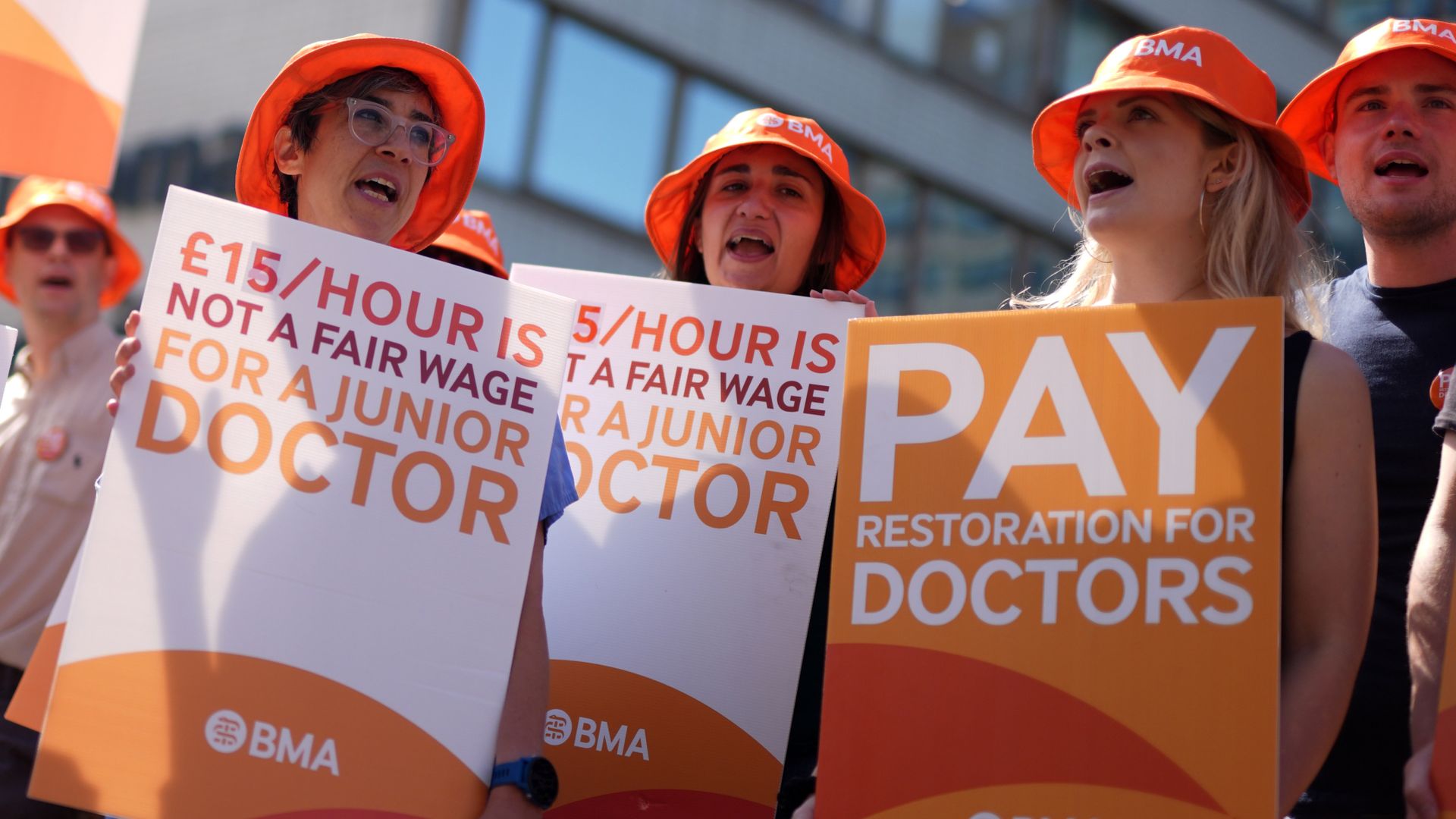 Conservatives would ban doctor strikes, Badenoch says