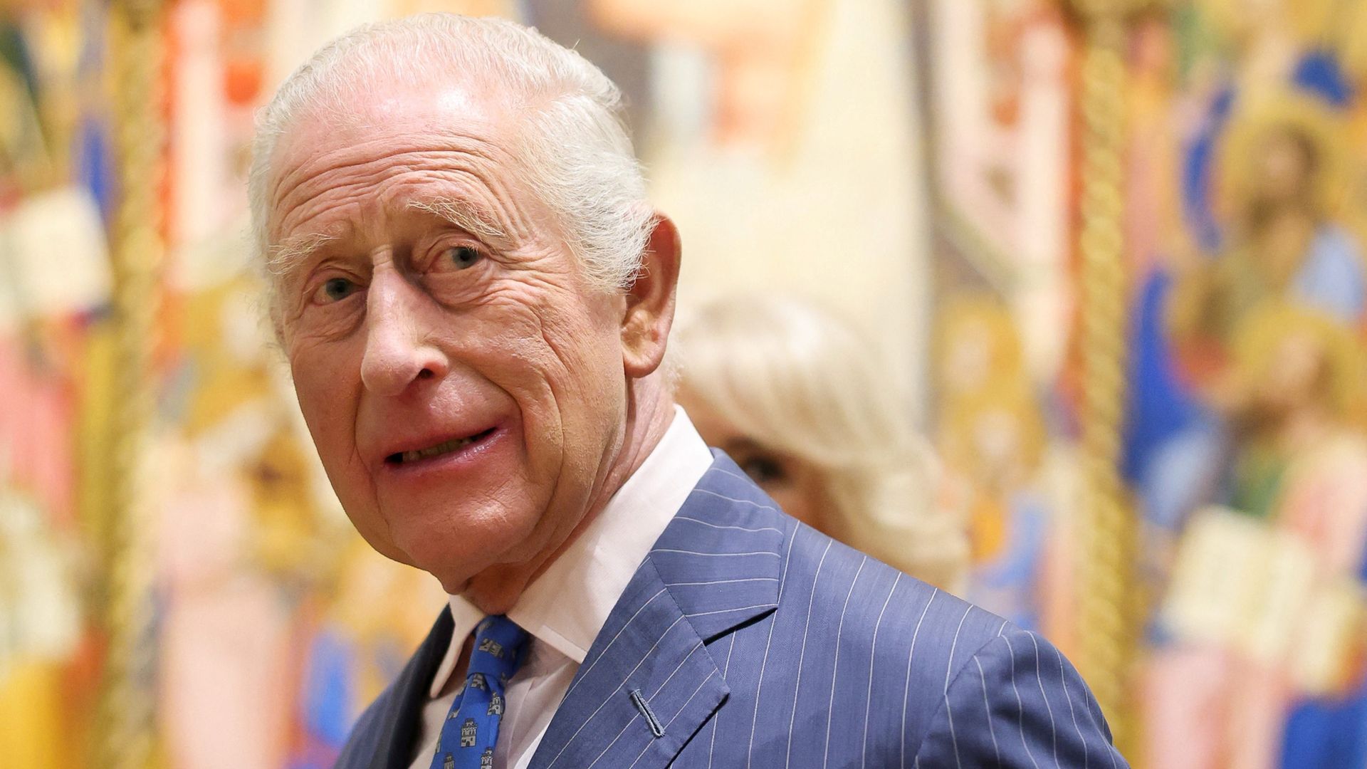 The King and AI: A humanoid robot has painted a picture of Charles. How did it do? 