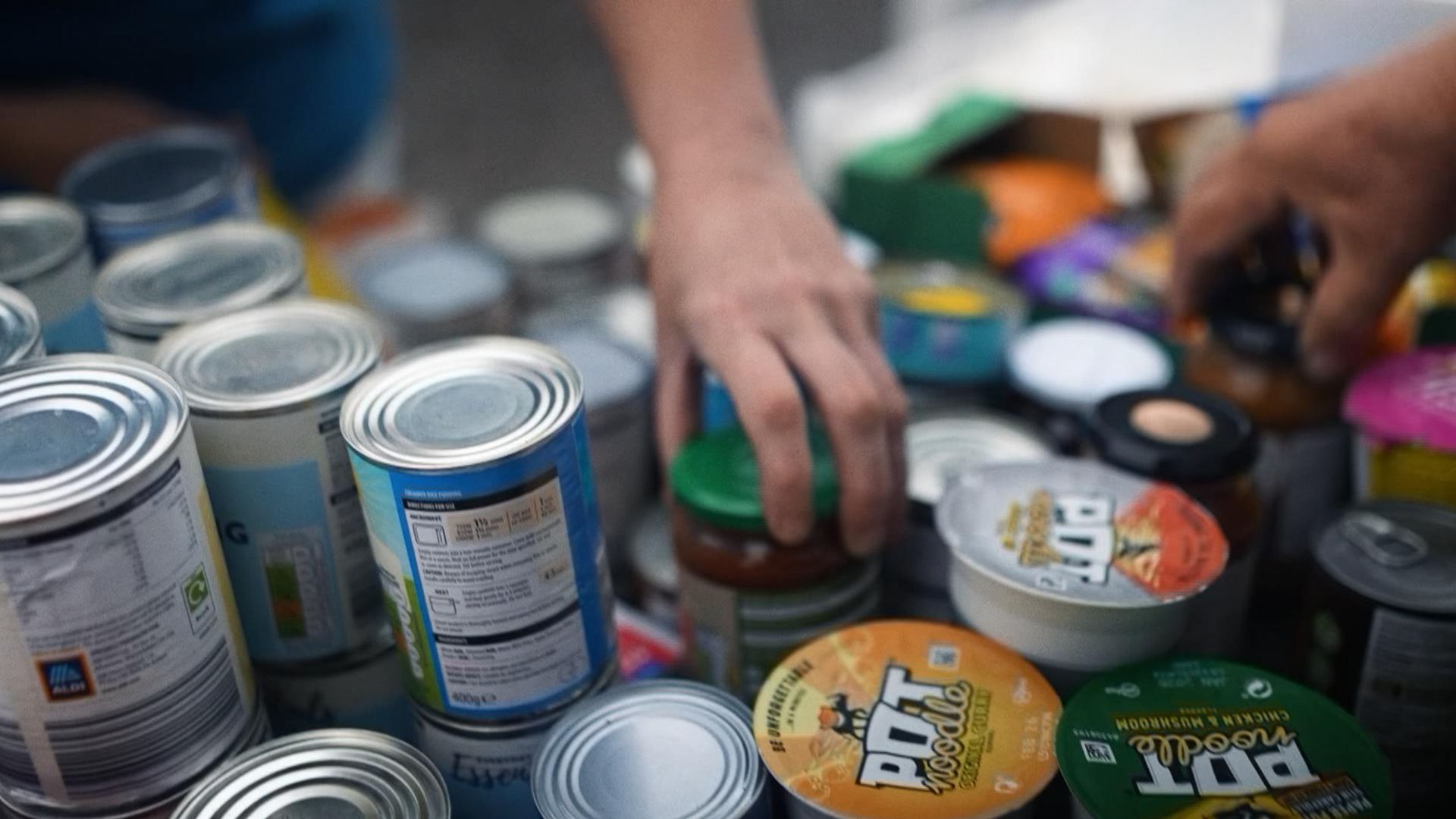‘It shouldn’t be like this’: Full-time workers turning to food banks