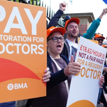 UK warned it risks exodus of ‘disillusioned’ doctors