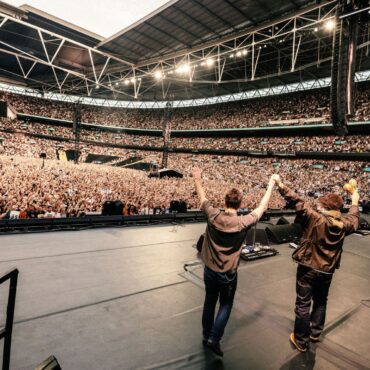 Man dies after falling at Oasis Wembley Stadium concert, police say