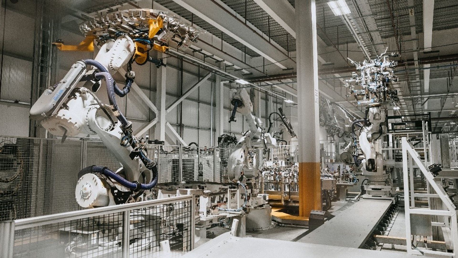 Jaguar Land Rover factory closures after cyber attack extended to 1 October
