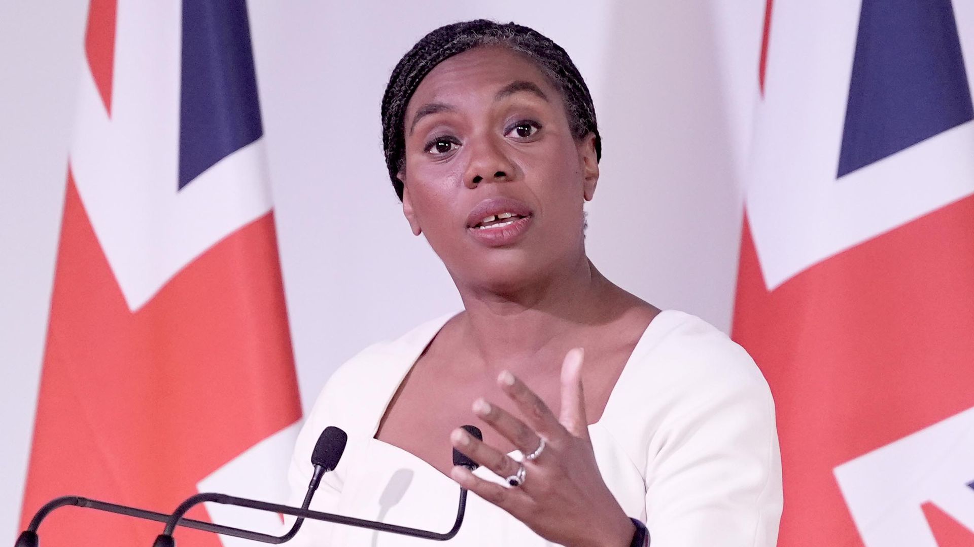 Badenoch branded ‘delusional’ as she makes ‘serious offer’ to help Starmer