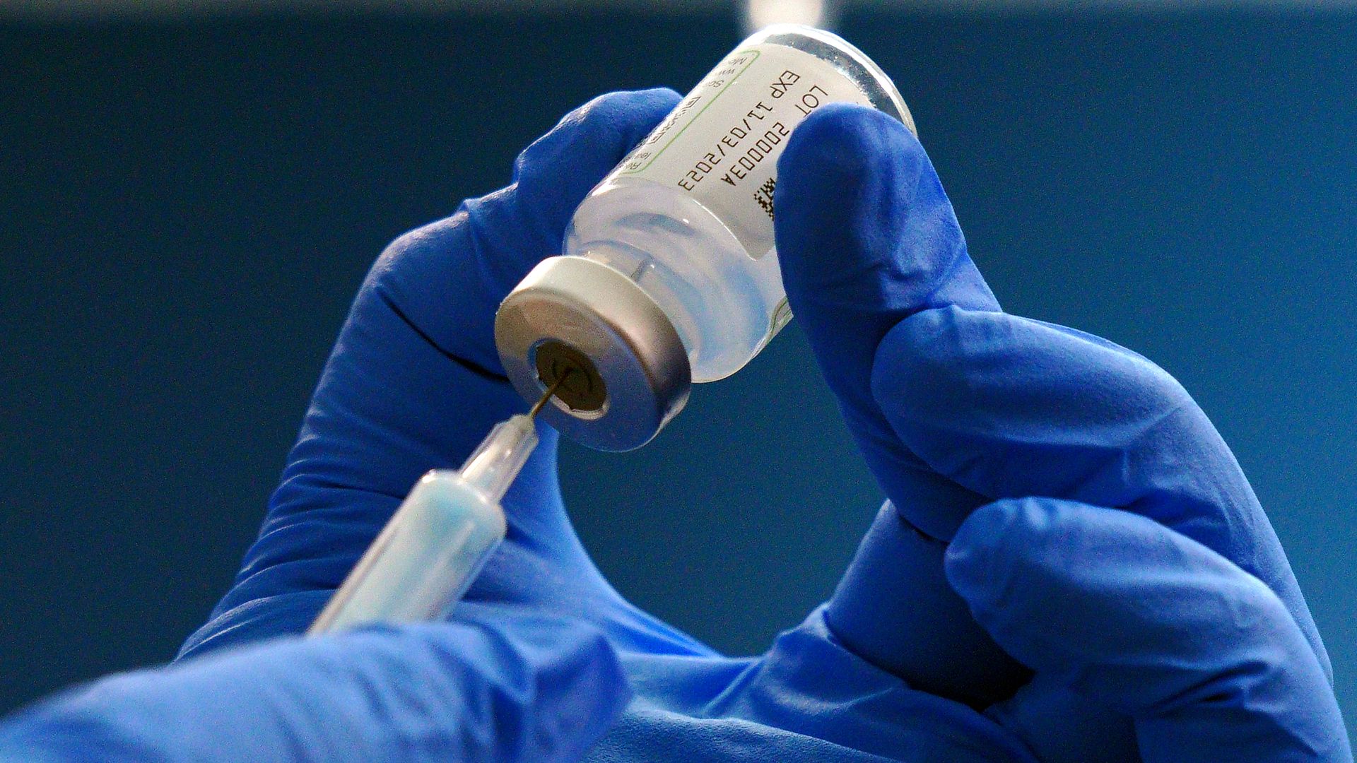 Claims at Reform conference that vaccines gave royals cancer ‘extremism’, says Streeting