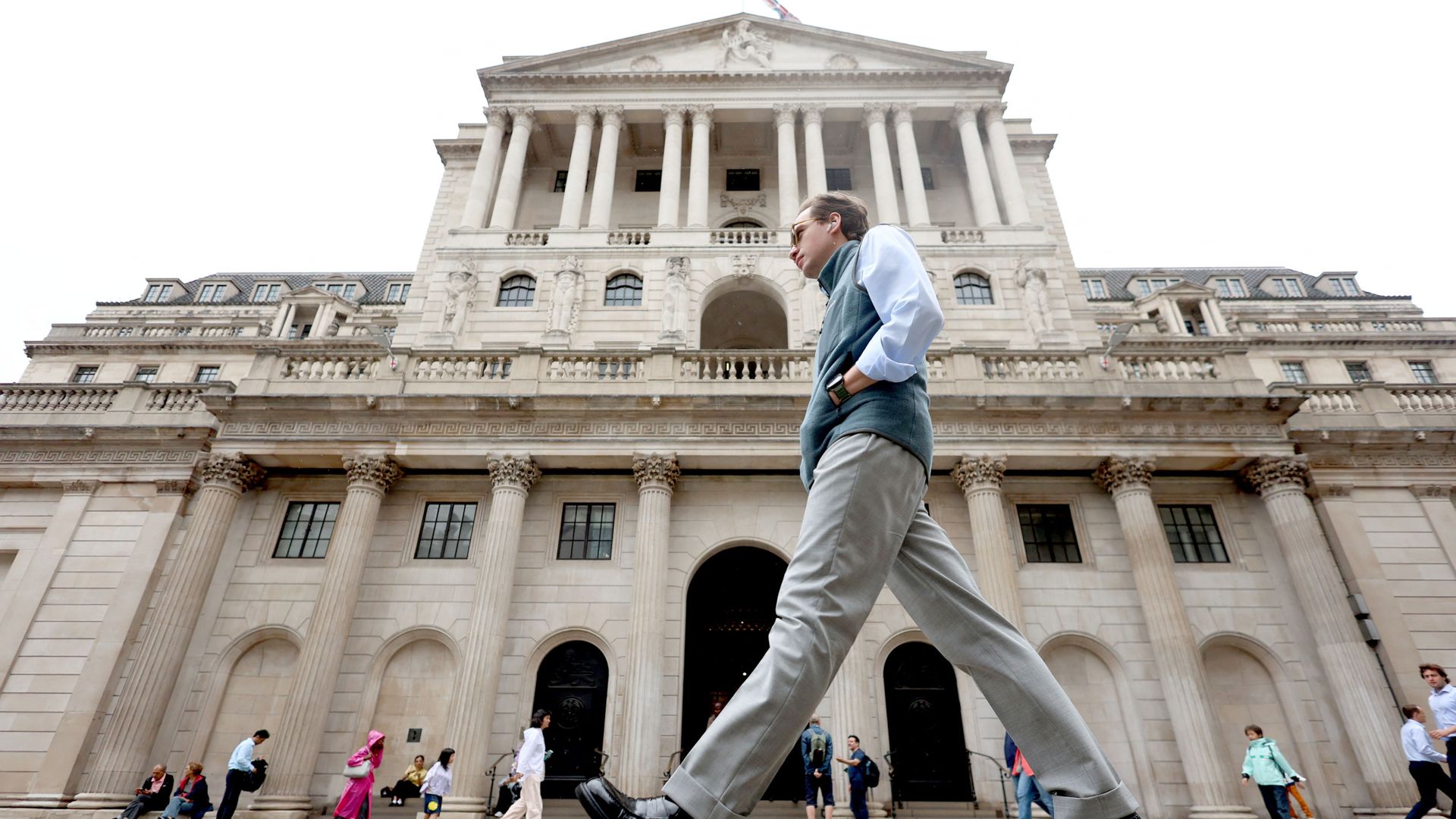 Bank of England warns of ‘sharp correction’ for markets if AI bubble bursts
