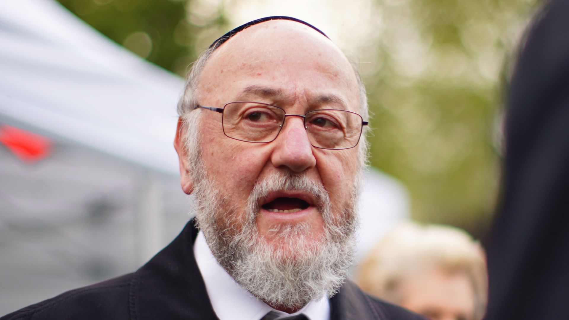 Attack is ‘tragic result of Jew hatred’, chief rabbi says