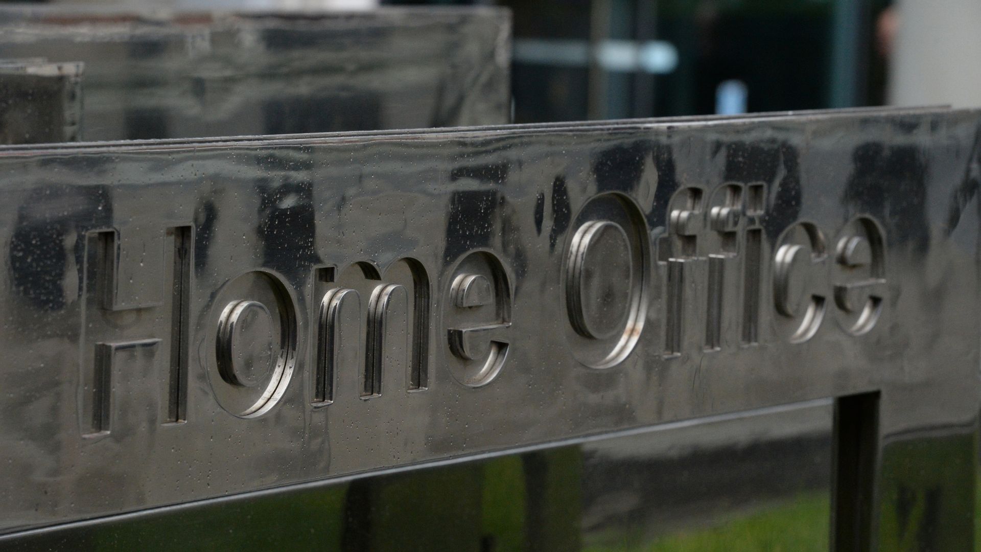 British citizenship ‘legal loophole’ closed to bar extremists
