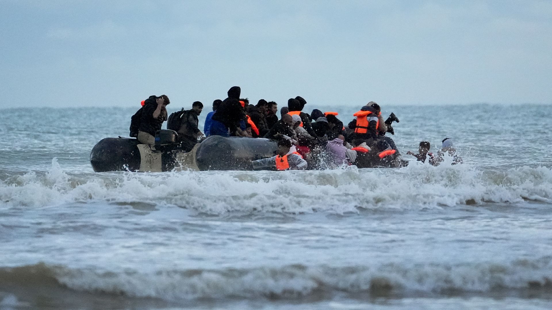 Vietnamese migrants to be returned under new deal with UK