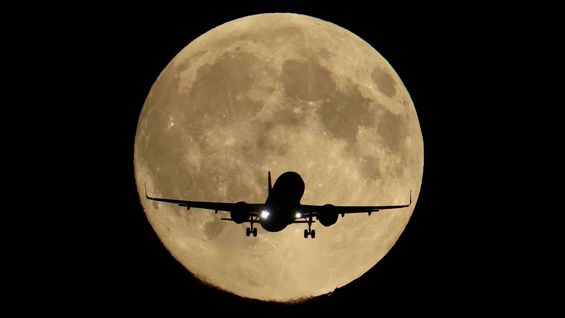 One of the ‘brightest, boldest moons of the year’ in view tonight – here’s all you need to know