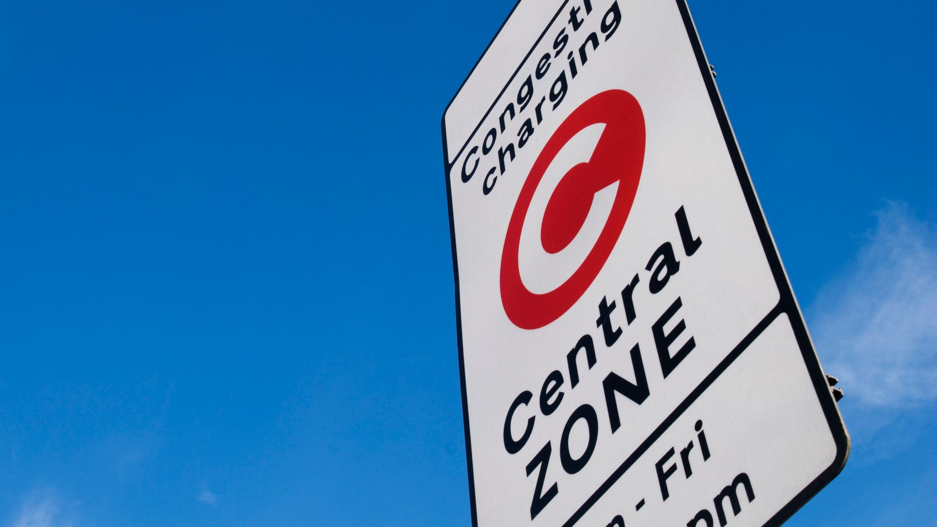 Electric vehicle drivers to pay congestion charge in central London