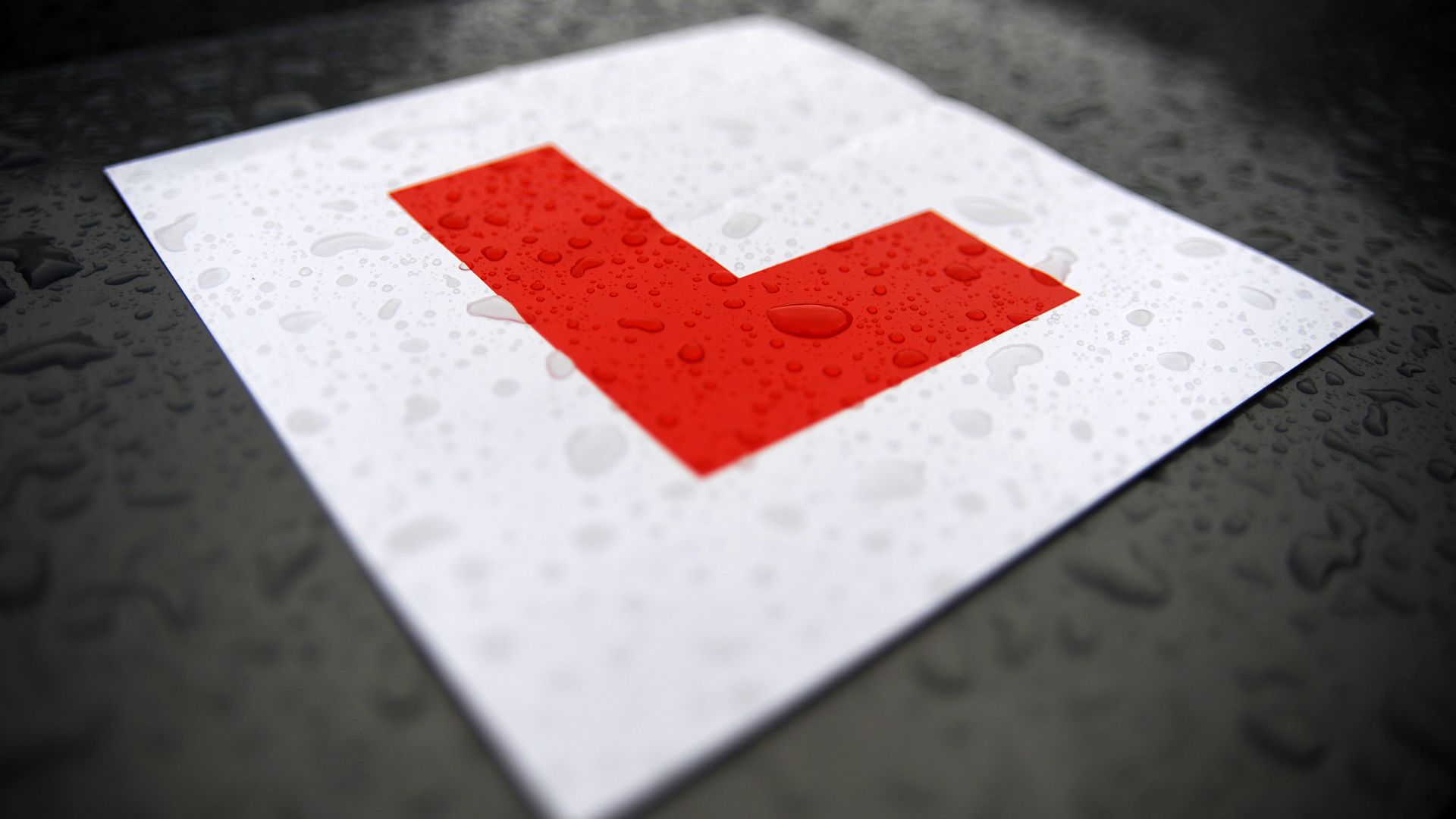 Government to use military driving examiners to cut driving test backlog