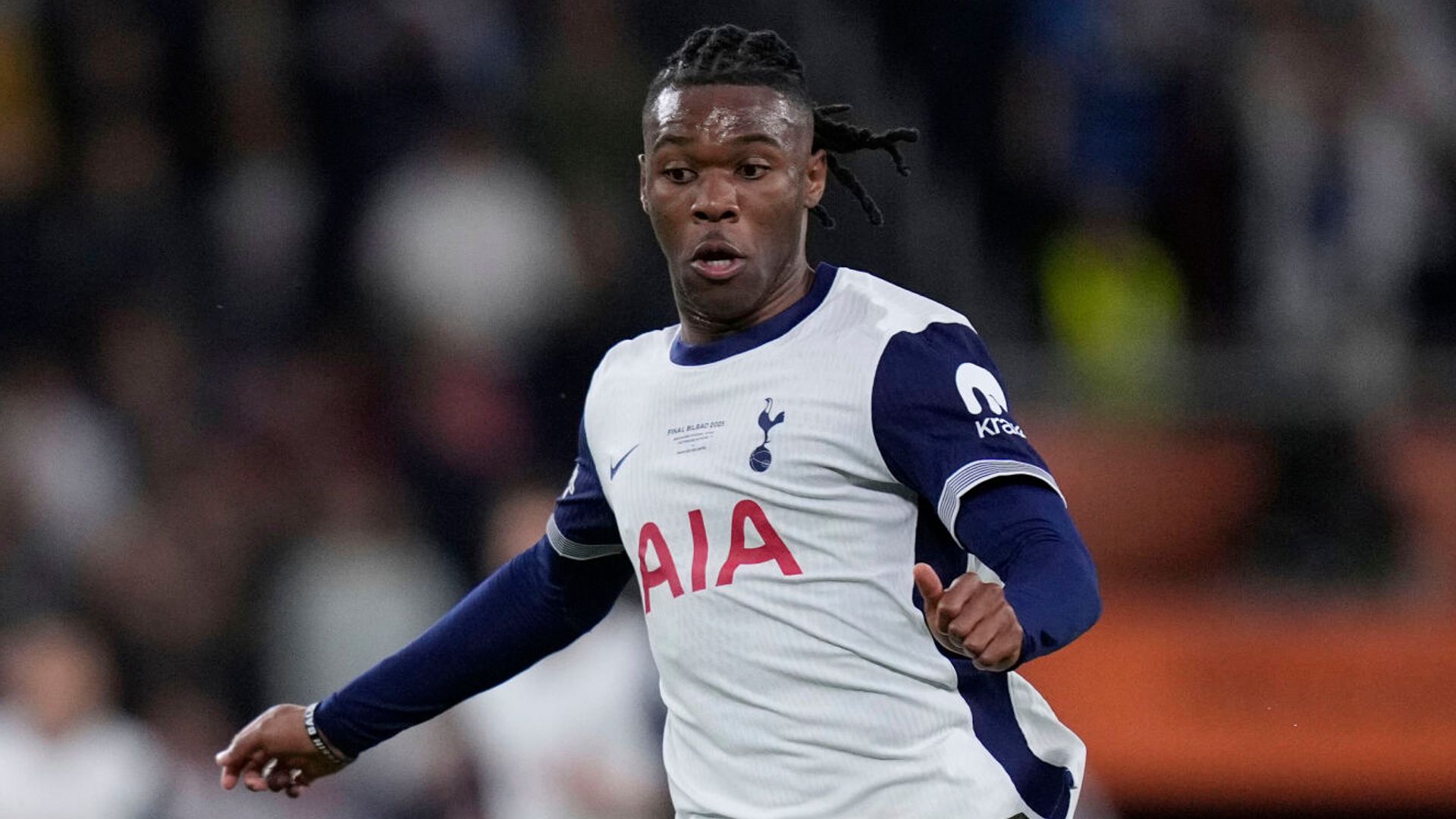 Spurs star ‘threatened with gun’