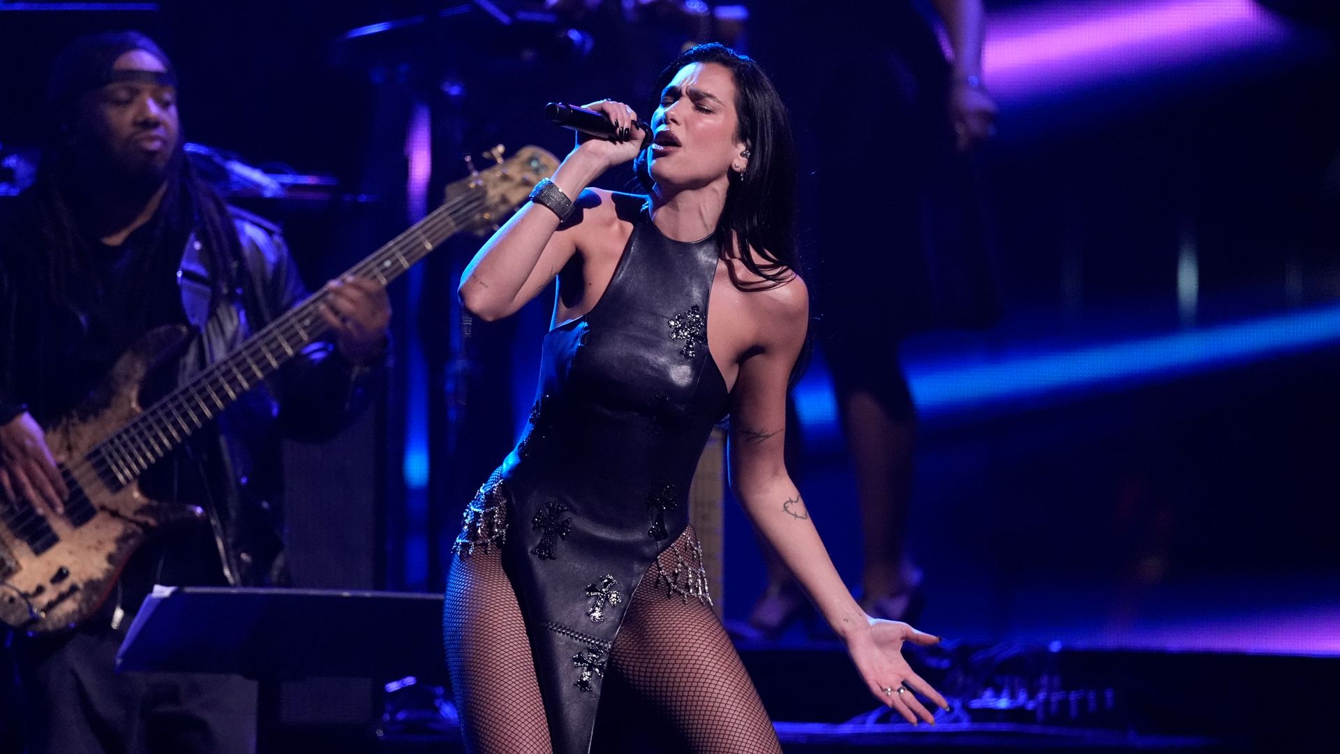 Dua Lipa and Coldplay call on Labour to keep their word on tackling ticket resales and touts