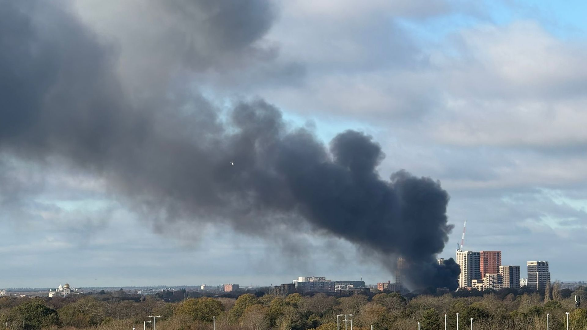 Large fire breaks out in west London warehouse