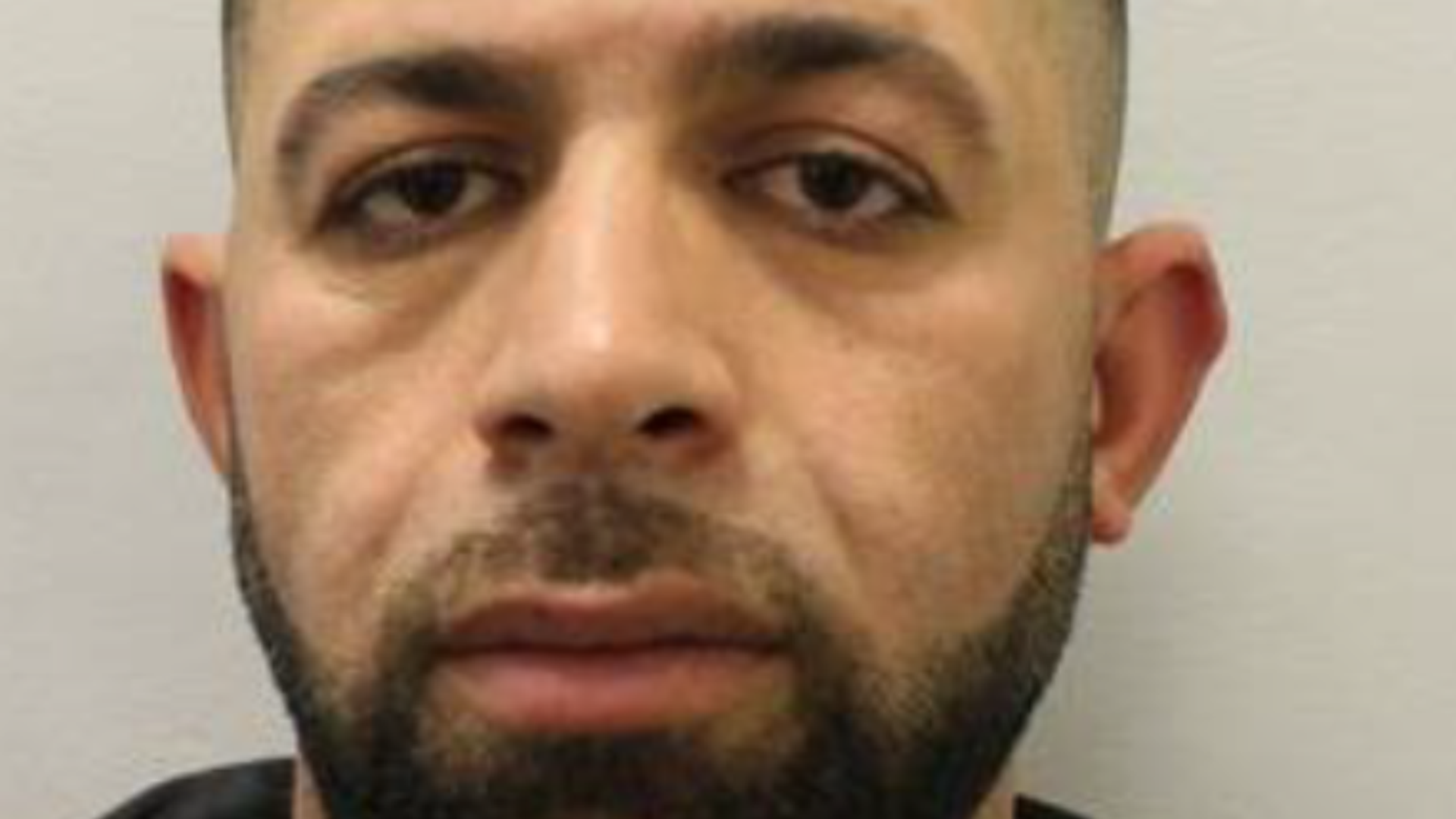 Man jailed for keeping eight people enslaved in car wash
