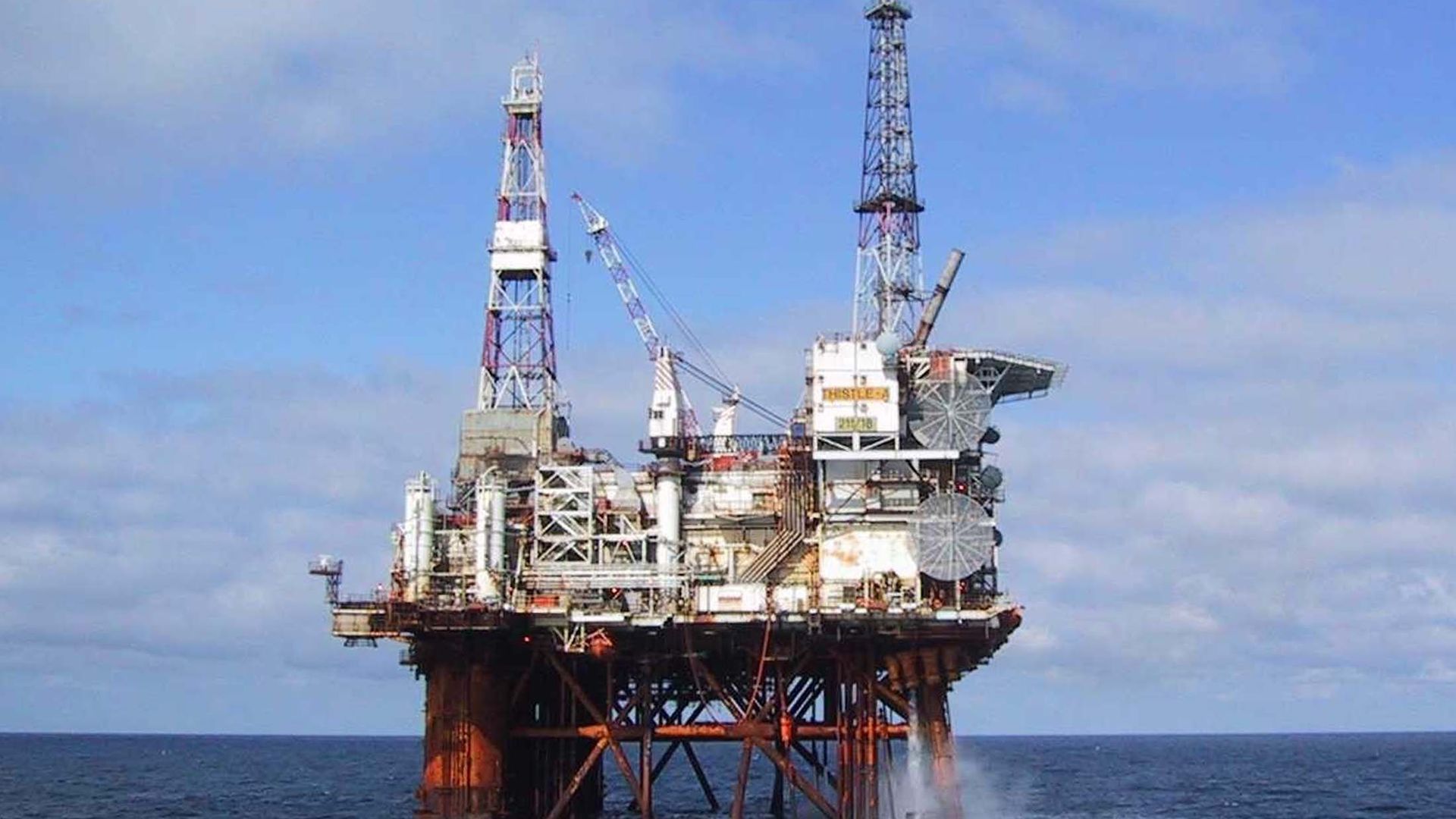 Increase North Sea drilling to boost economy, US ambassador tells UK