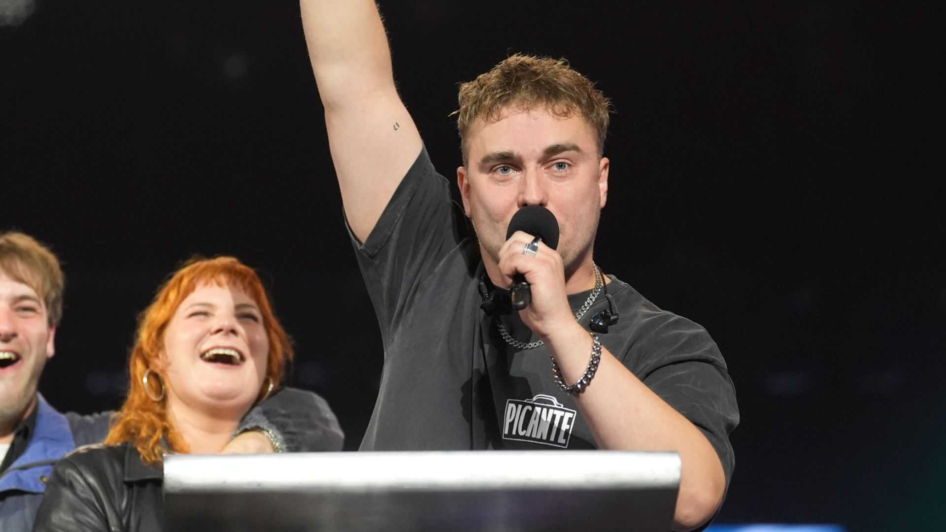 Sam Fender gives £25,000 Mercury Prize to support smaller venues