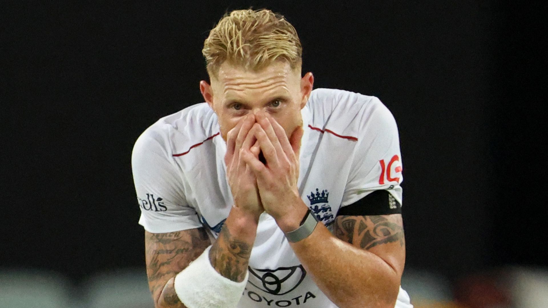 The Ashes live: Follow the latest from the second Test