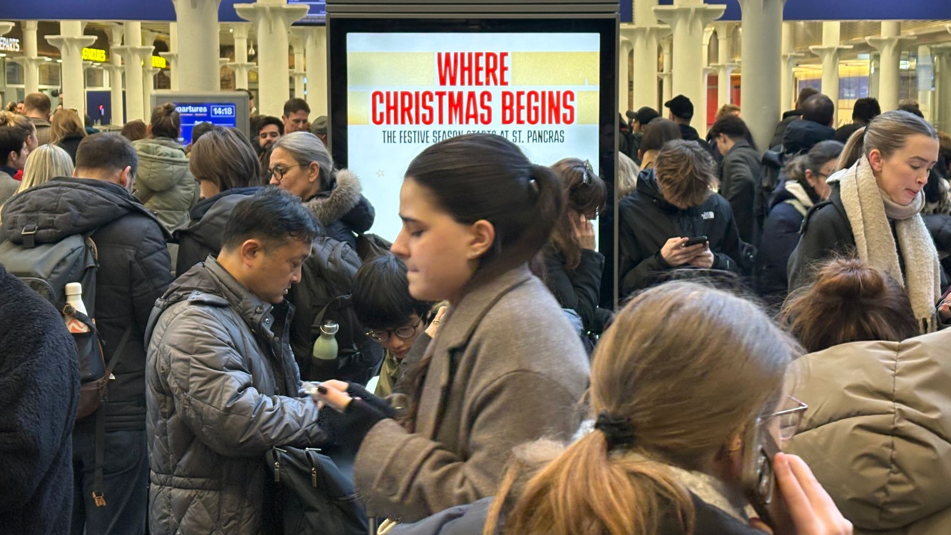 Eurostar passengers brace for further disruption after day of cancellations