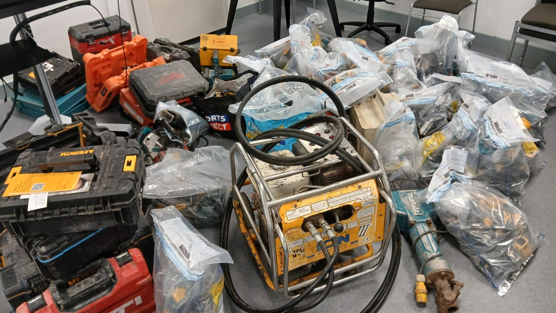 Police seize £80,000 of suspected stolen tools from car boot sale