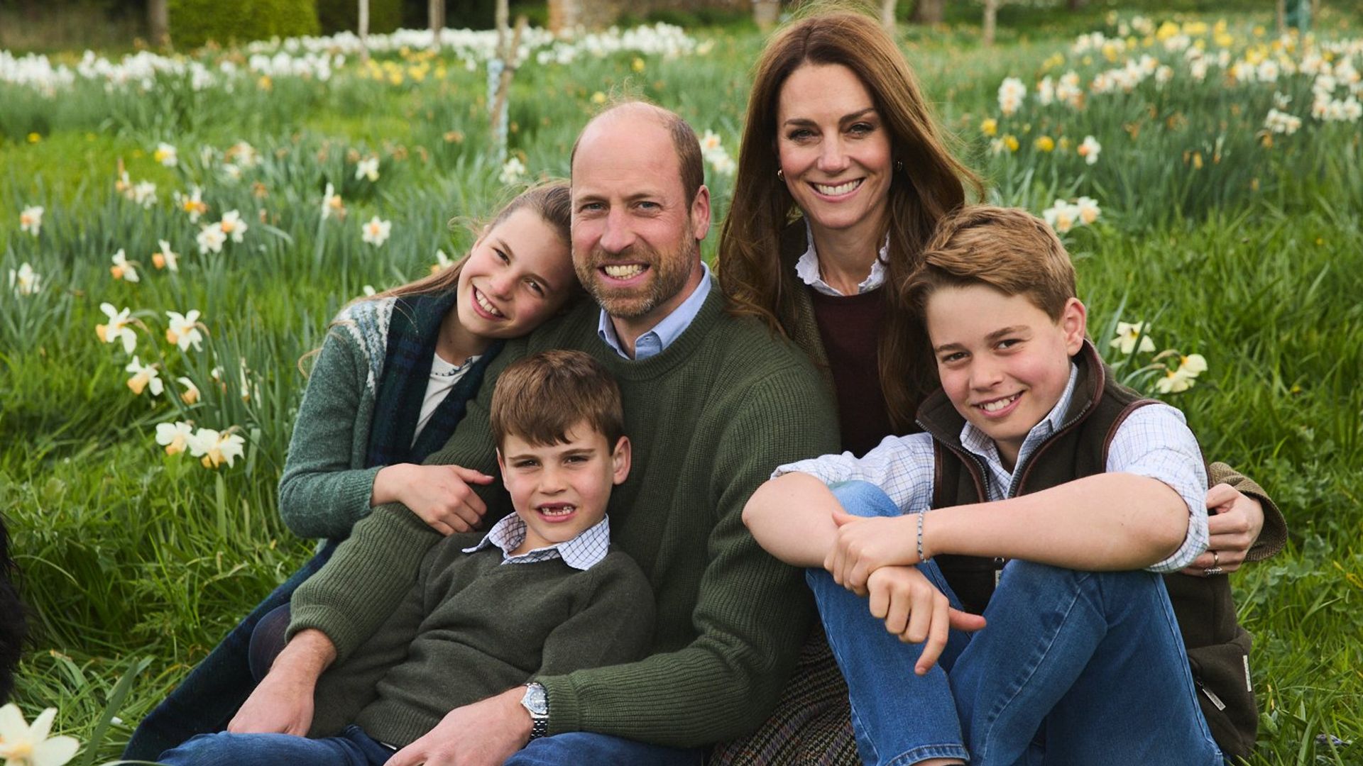 William and Kate reveal Christmas card featuring family photo