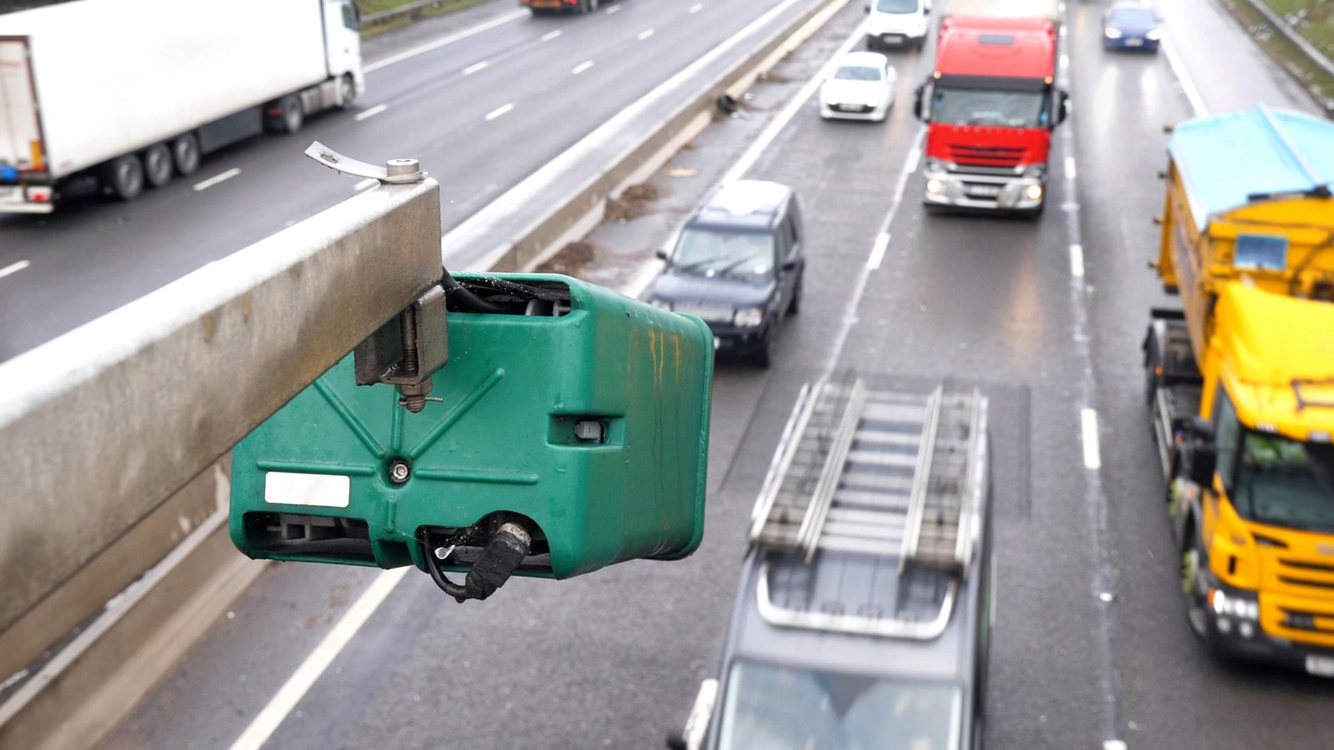 ‘Ghost’ plates putting drivers at risk, warns ‘explosive’ report
