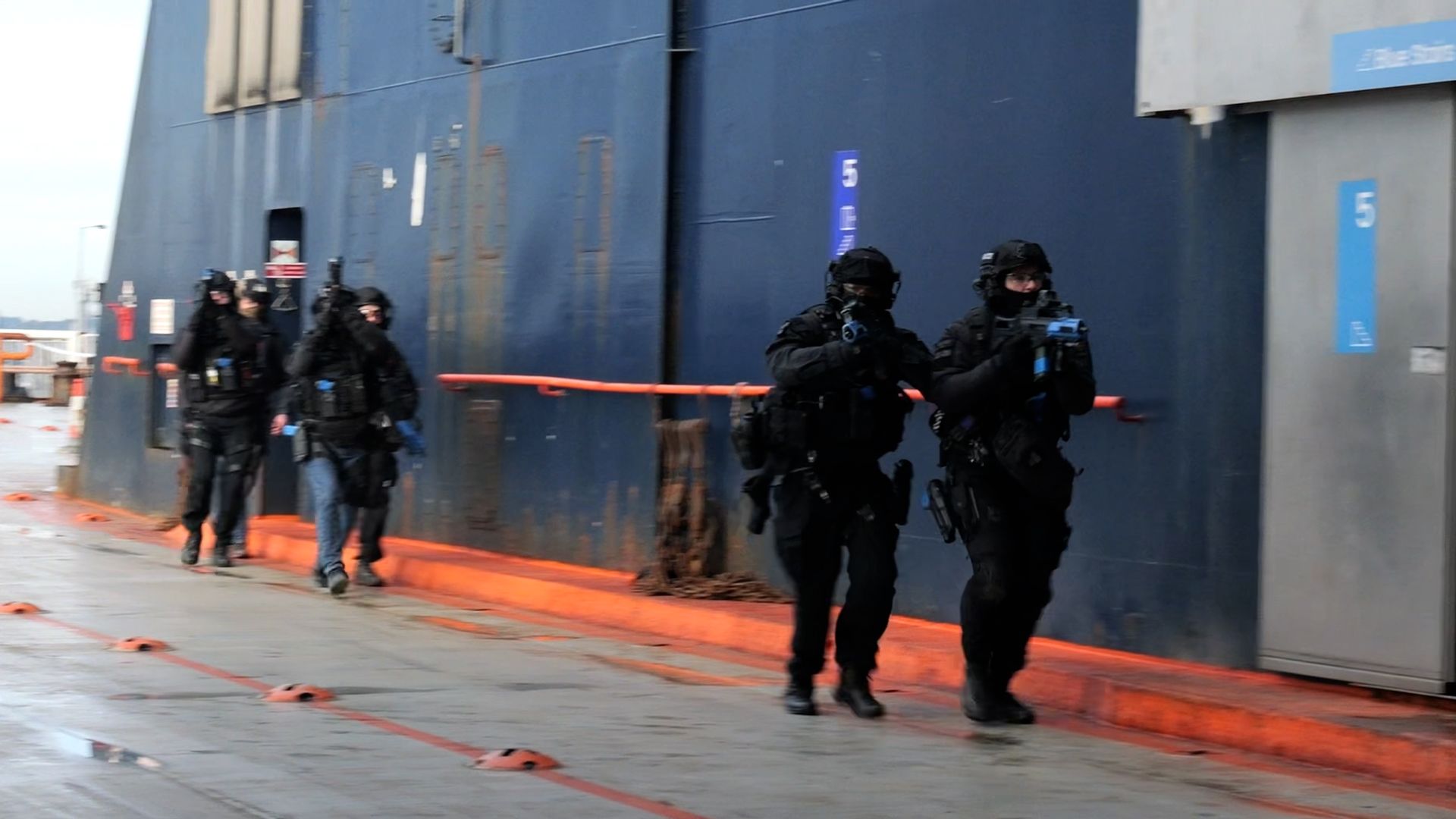 Armed terrorists. Dead passengers. The captain taken hostage. What do police do now?